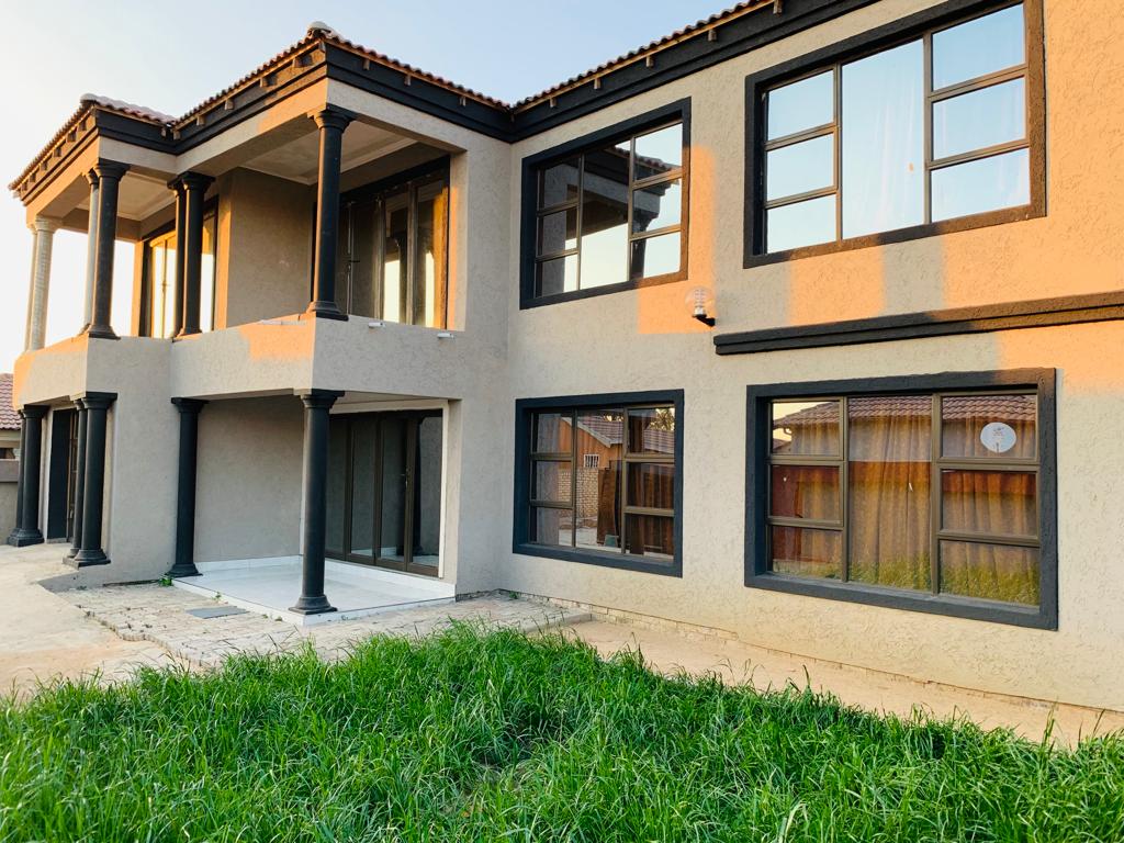 WhatsApp Image 2022-12-14 at 16.45.18