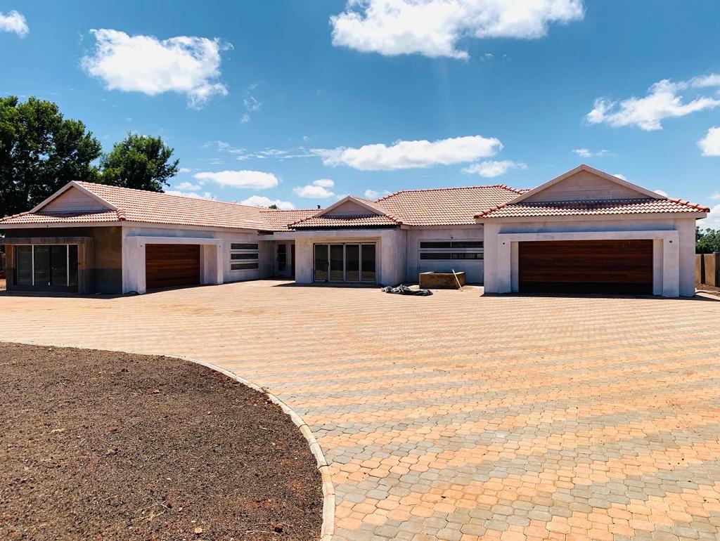 WhatsApp Image 2022-12-14 at 16.50.52(2)