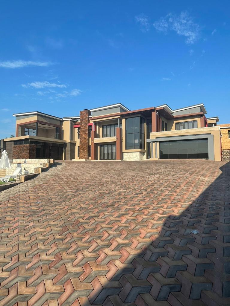 WhatsApp Image 2022-12-14 at 16.53.41