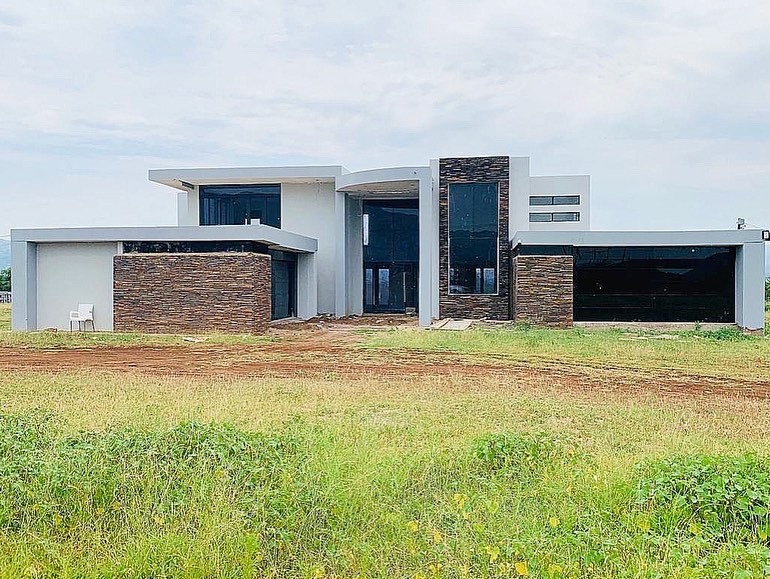 WhatsApp Image 2023-01-19 at 11.15.19 WhatsApp Image 2023-01-19 at 11.15.19